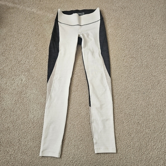 Outdoor Voices Leggings Medium Hi Rise Colorblock TechSweat Zoom White Black XS - Picture 2 of 8